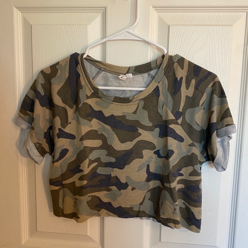 Camo crop top